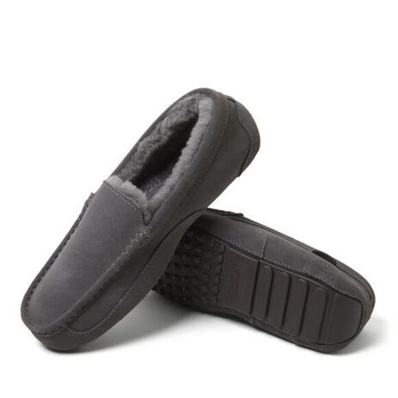 Dluxe by Dearfoams Men's Nelson Genuine Shearling Moccasin Slippers Size US10 - Picture 1 of 7